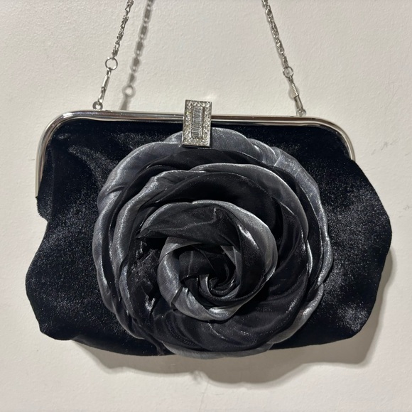 Laila Rowe Handbags - ❤️Laila Rowe Black & Gray Velvet Evening Bag